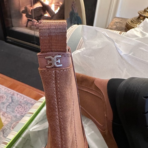 Sam Edelman Tan and Black Lulia Boots - Picture 12 of 16